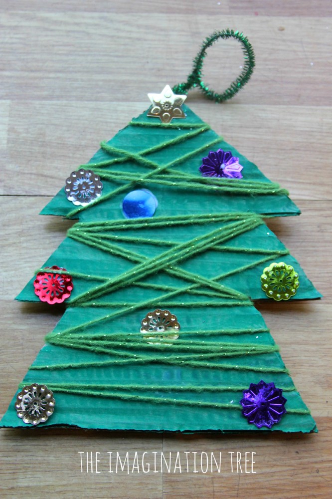 yarn wrap Christmas tree